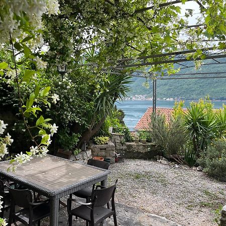 Be Happy In Perast Apartment ภายนอก รูปภาพ