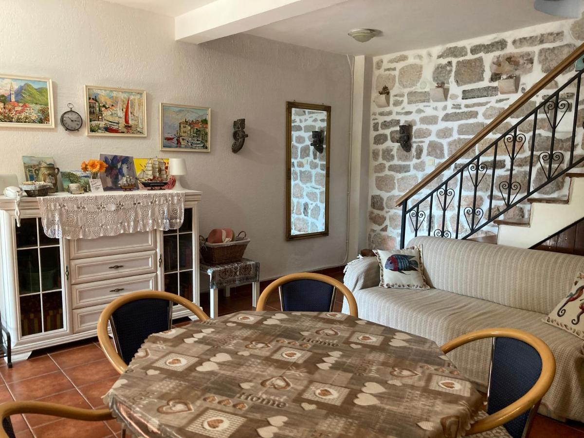 Be Happy In Perast Apartment ภายนอก รูปภาพ